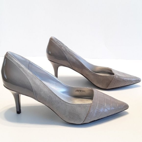 Tahari Raylin II Grey Snakeskin Suede Heels NWOT sz 7 - Picture 3 of 11